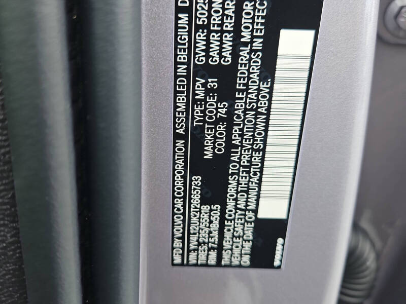 2026 Volvo XC40 B5 Core