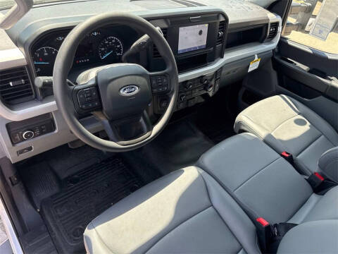 2025 Ford F-350 Super Duty XL