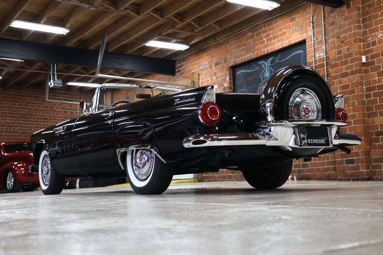 1956 Ford Thunderbird