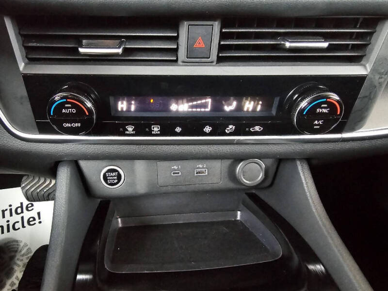 2023 Nissan Rogue SV