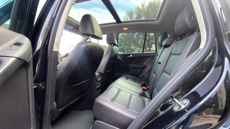 2017 Volkswagen Tiguan 2.0T Wolfsburg Edition 4Motion