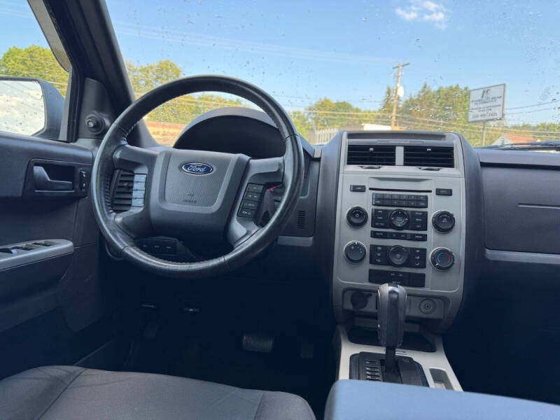 2011 Ford Escape XLT