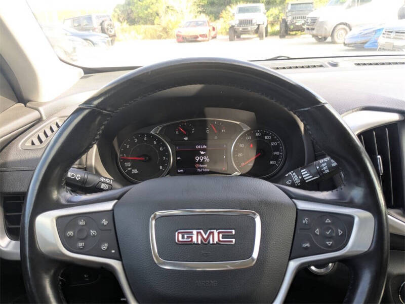 2022 GMC Terrain SLT