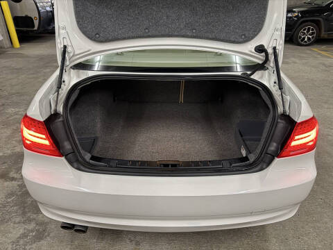 2012 BMW 3 Series 328i