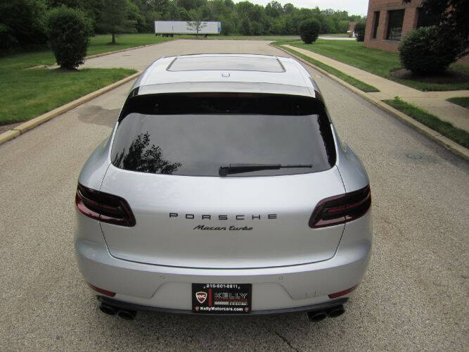 2016 Porsche Macan Turbo