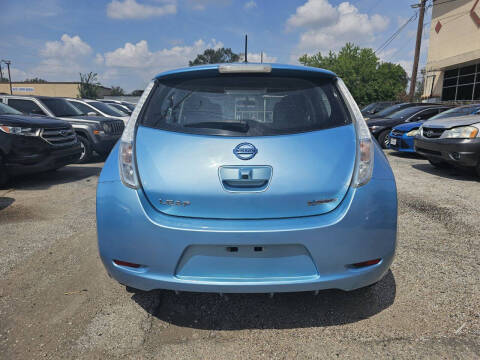 2015 Nissan LEAF S