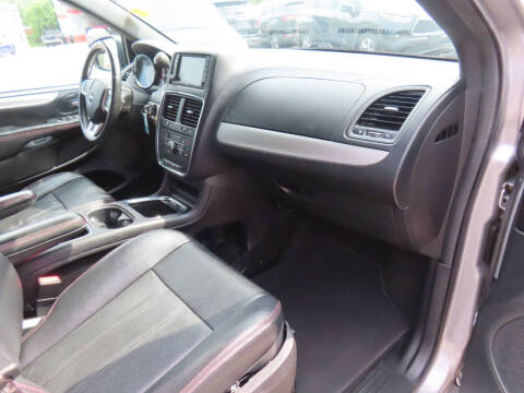 2016 Dodge Grand Caravan R/T