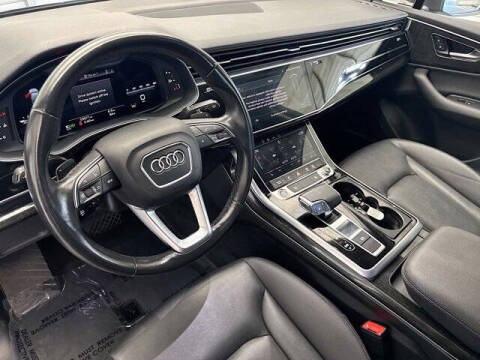 2022 Audi Q7 quattro Premium Plus 55 TFSI