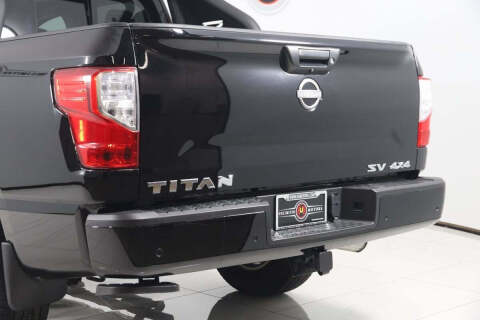 2023 Nissan Titan SV