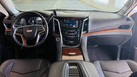 2019 Cadillac Escalade Luxury