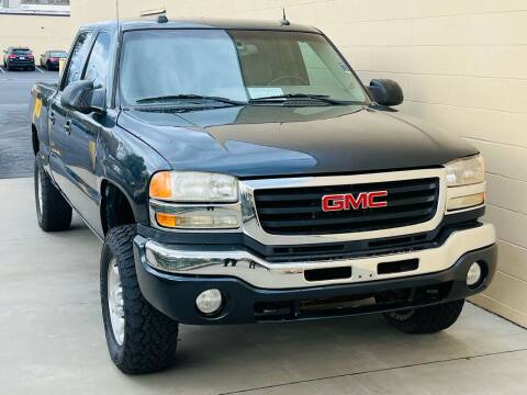2005 GMC Sierra 2500HD for sale at Auto Zoom 916 in Los Angeles CA
