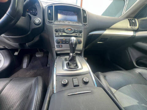 2011 Infiniti G25 Sedan x