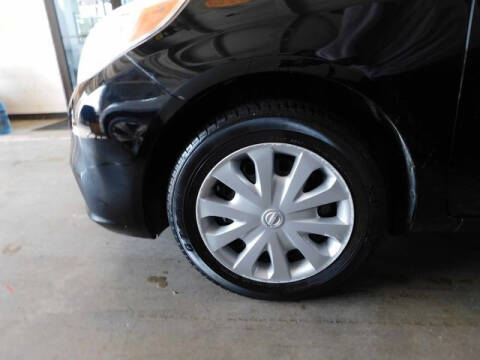 2012 Nissan Versa 1.6 SV