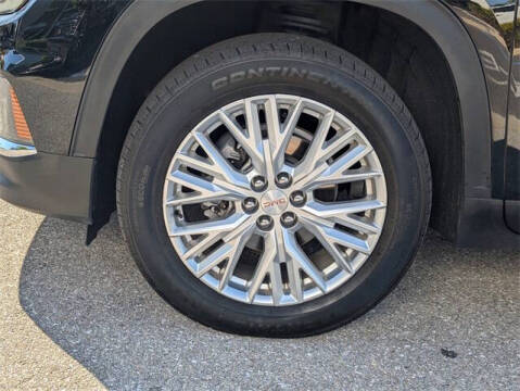 2024 GMC Acadia Elevation