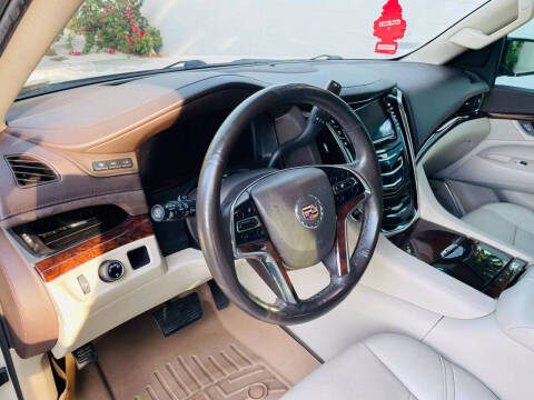2015 Cadillac Escalade Luxury
