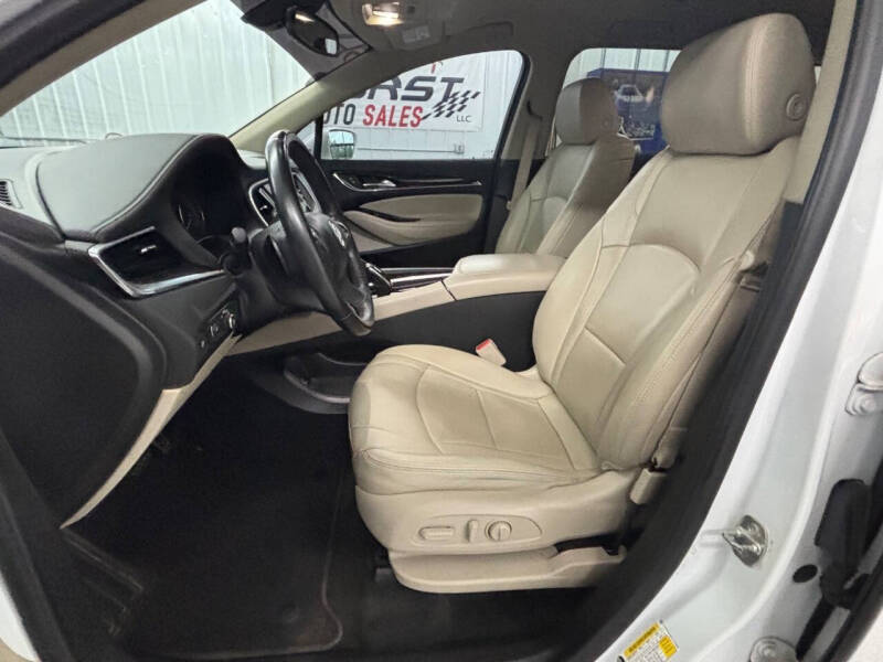 2020 Buick Enclave Essence