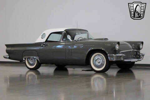 1957 Ford Thunderbird