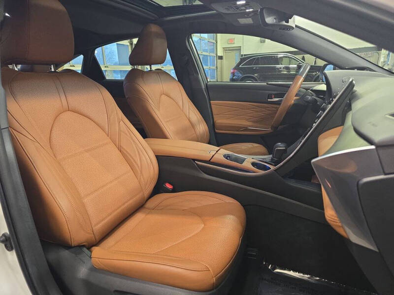 2020 Toyota Avalon Hybrid Limited