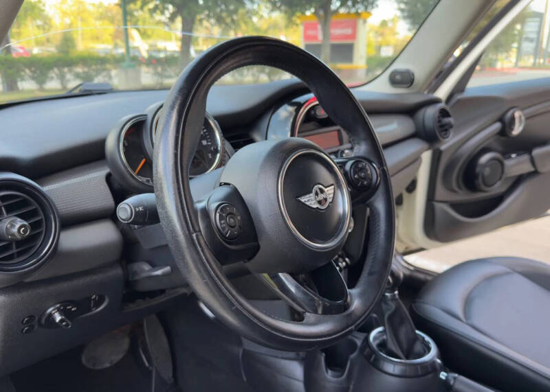 2016 MINI Hardtop 4 Door Cooper