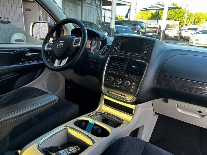 2014 Dodge Grand Caravan SXT