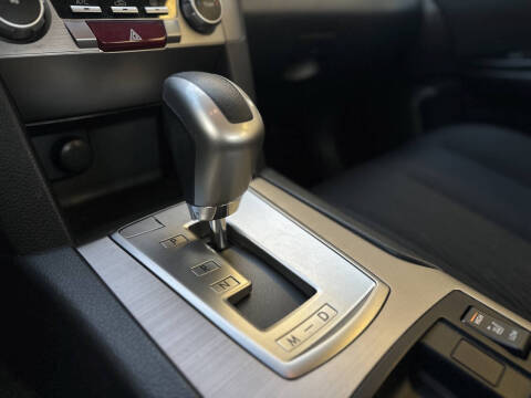 2011 Subaru Legacy 2.5i Premium