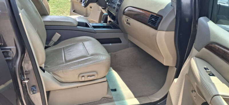 2013 Nissan Armada Platinum