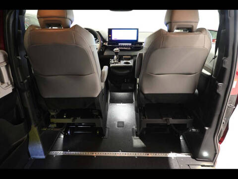 2026 Toyota Sienna XLE 7-Passenger