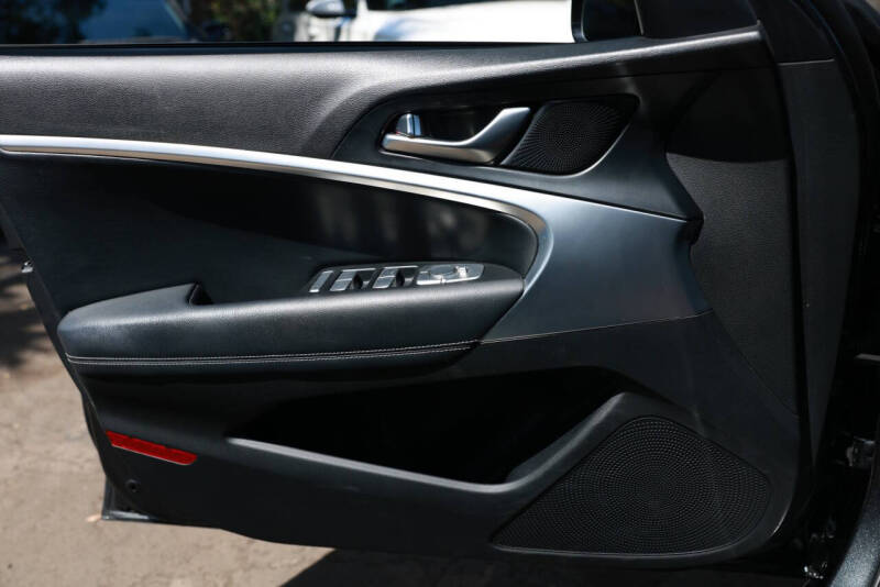 2020 Genesis G70