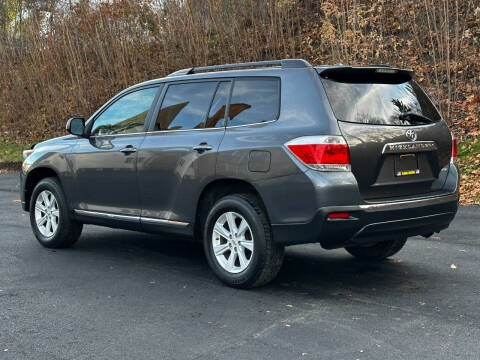 2012 Toyota Highlander SE