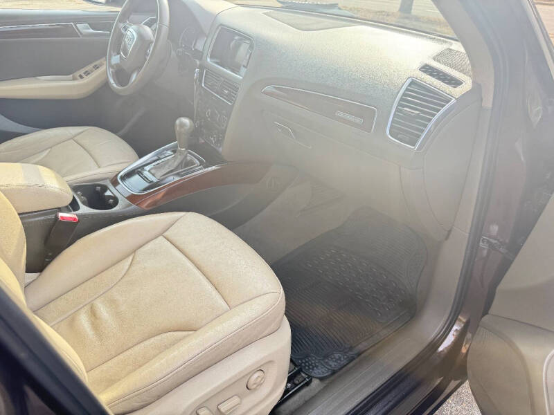 2012 Audi Q5 2.0T quattro Premium