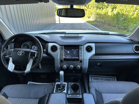 2014 Toyota Tundra SR5