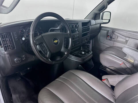 2022 Chevrolet Express 2500