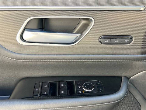 2025 Infiniti QX80 Pure