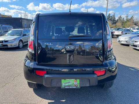 2011 Kia Soul +