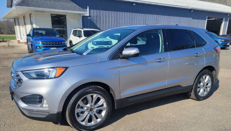2024 Ford Edge Titanium's photo
