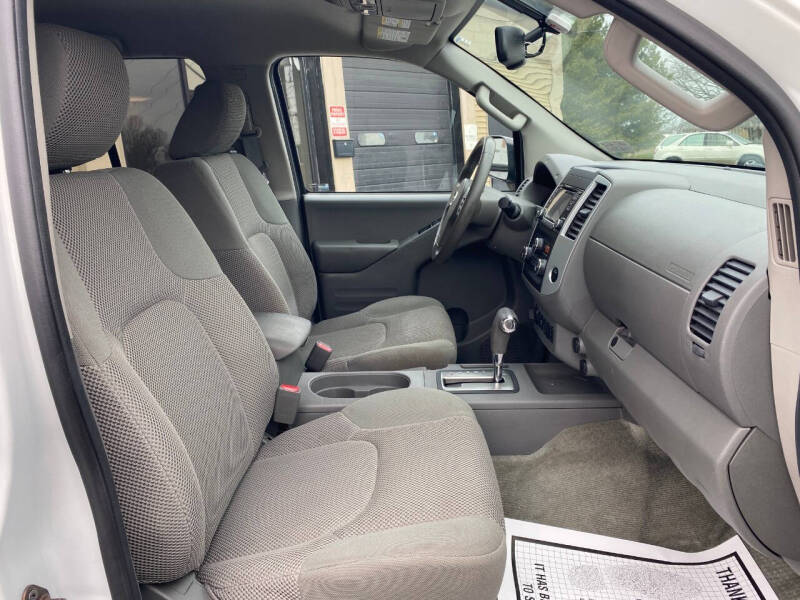 2016 Nissan Frontier SV