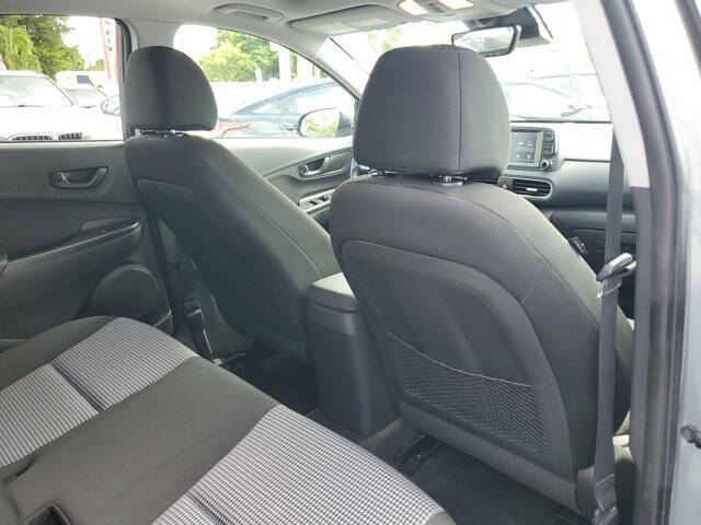 2021 Hyundai Kona SEL Plus