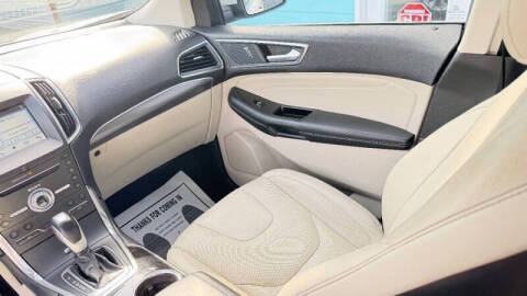 2017 Ford Edge Titanium