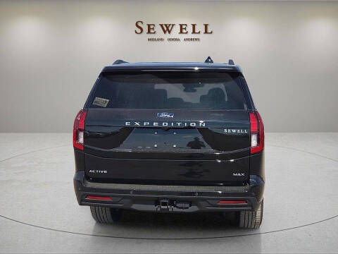 2026 Ford Expedition MAX Active