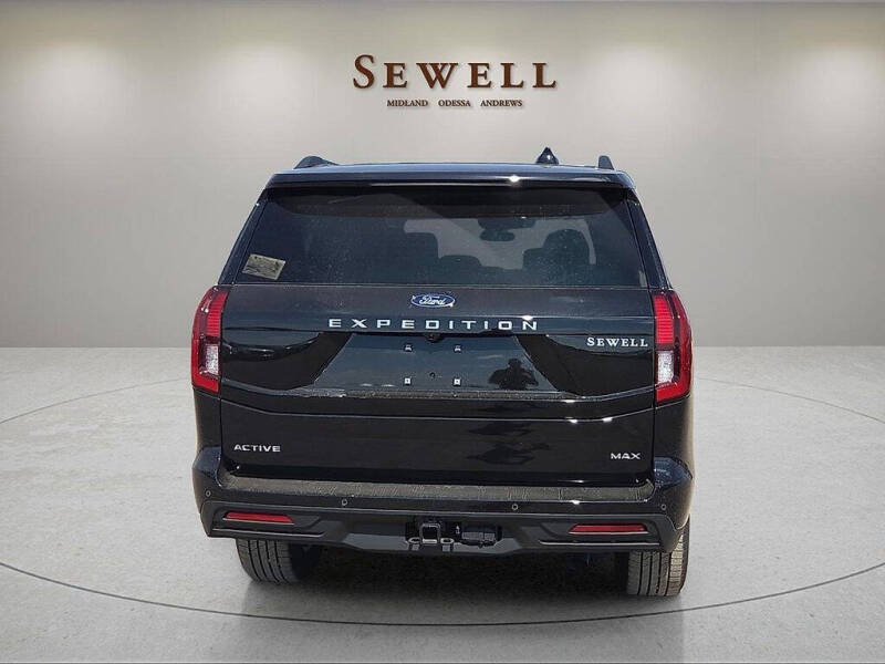 2026 Ford Expedition MAX Active