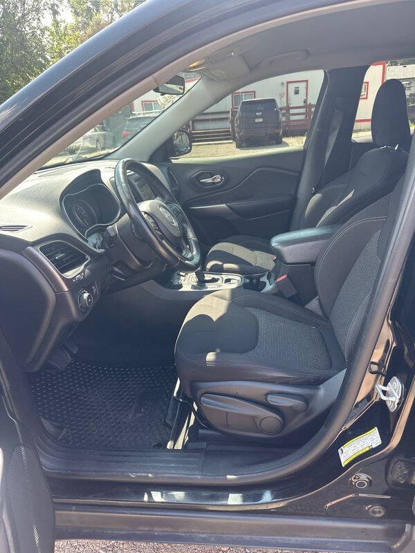 Black 2019 Jeep Cherokee Latitude 4x4 Latitude 4dr SUV 2