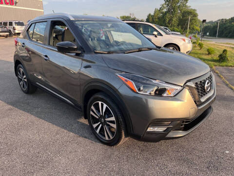 2019 Nissan Kicks SR
