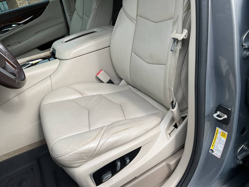 2017 Cadillac Escalade ESV Premium Luxury