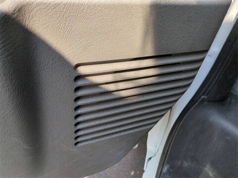 2025 Chevrolet Express 3500