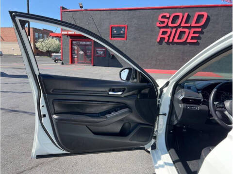 2021 Nissan Altima 2.5 SR