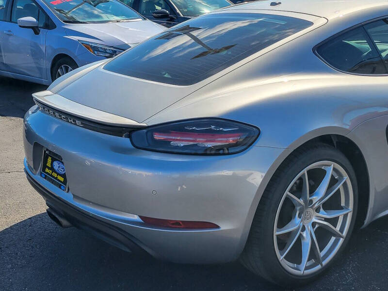 2017 Porsche 718 Cayman