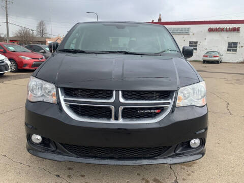 2018 Dodge Grand Caravan for sale at Minuteman Auto Sales in Saint Paul MN