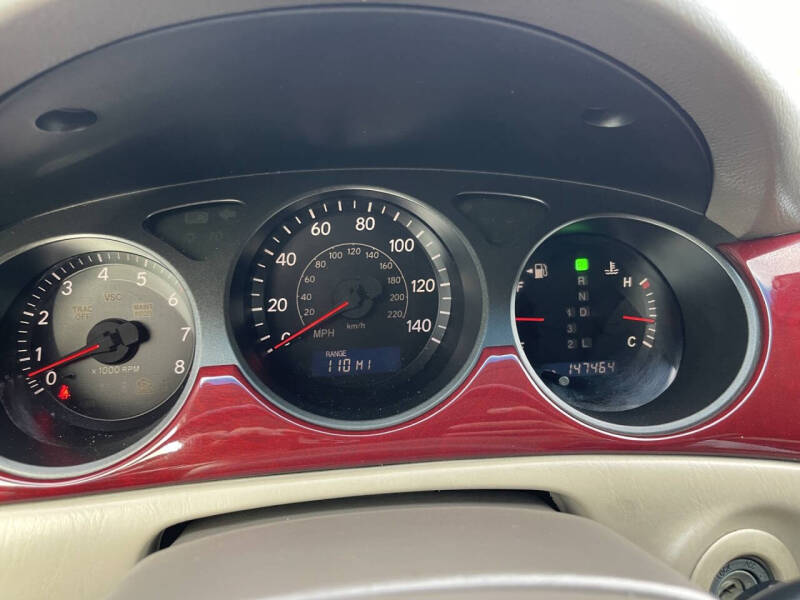 2004 Lexus ES 330