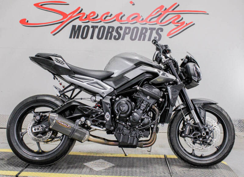 2024 Triumph Street Triple 765