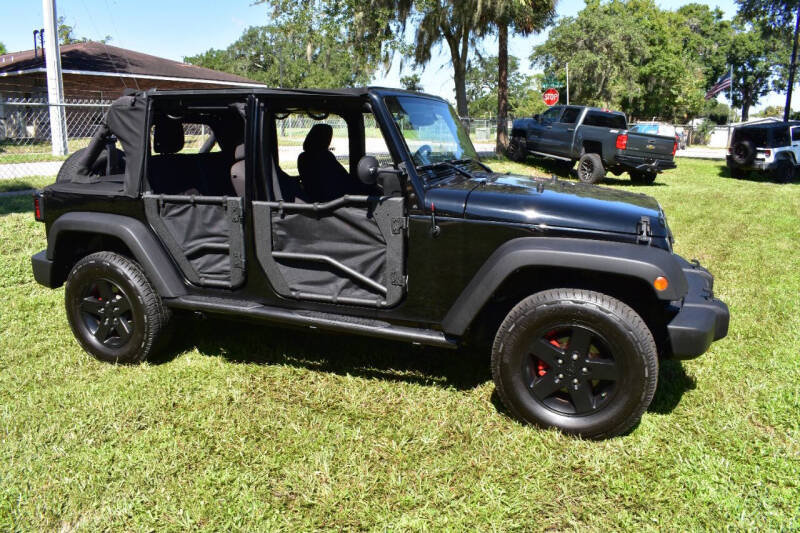 2015 Jeep Wrangler Unlimited Sport photo 25